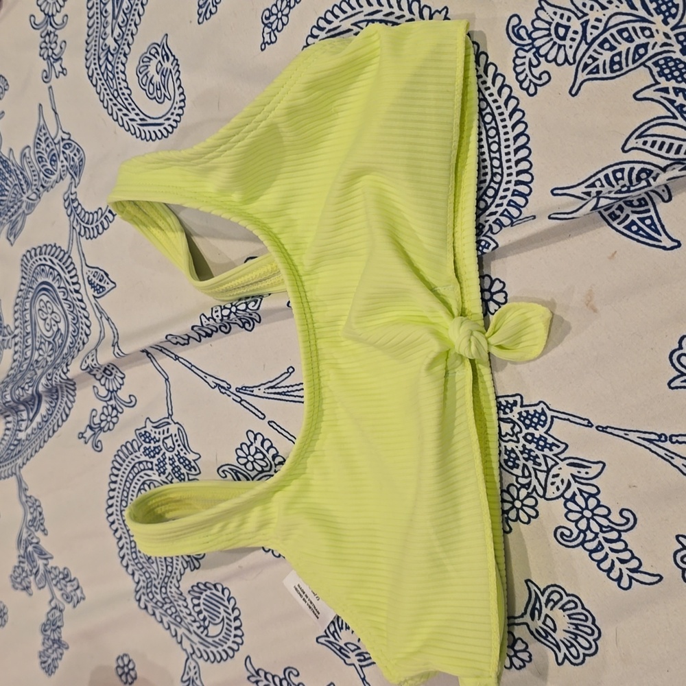 ❤️10/$10 New girls bikini top